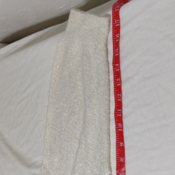 White with gold threads & beads, sz 1x - Picture 12 of 12